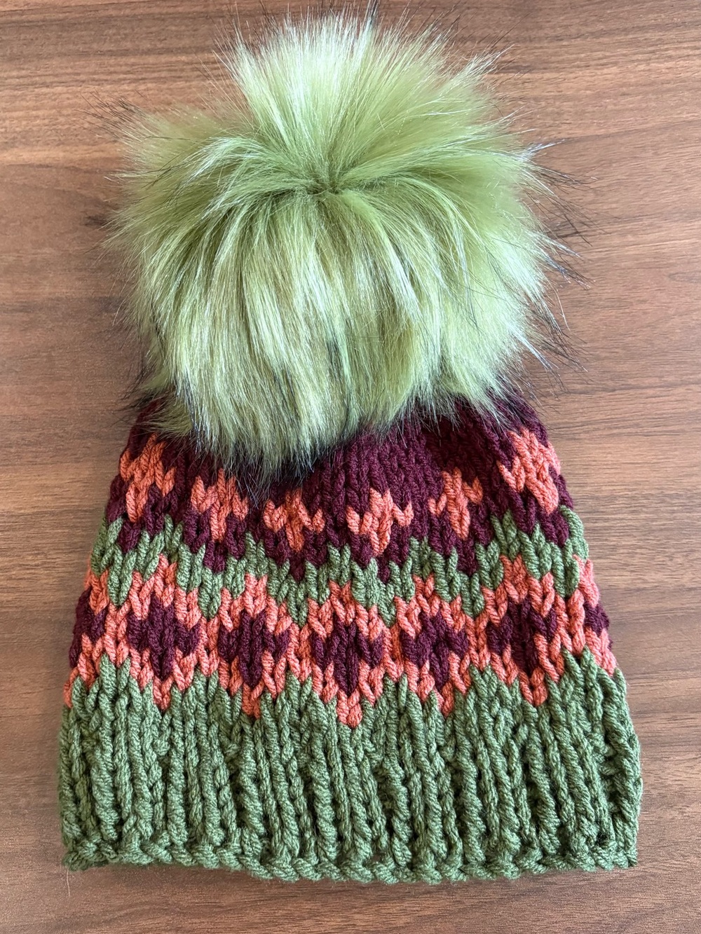 New! Women’s Fall Knit Beanie with Faux Fur Pom - Picture 2 of 2